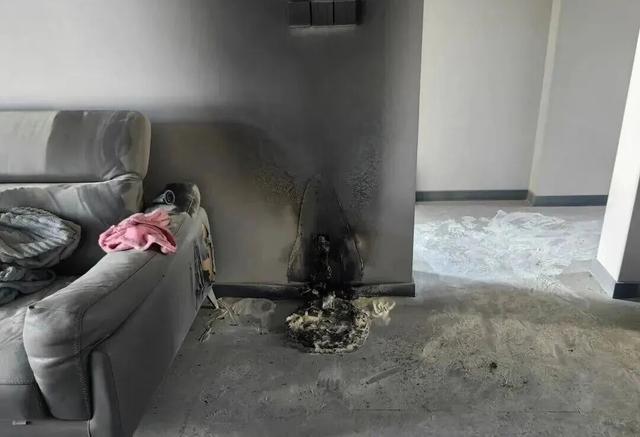 智能家电这样用等于“埋雷”MG不朽情缘马桶瞬间炸了!(图3) 智能家电这样用等于“埋雷”MG不朽情缘马桶瞬间炸了!(图3)